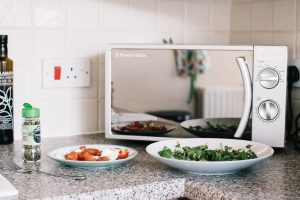 Como escolher a potência do micro-ondas?