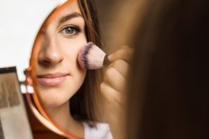 3 dicas de maquiagem e cuidados para pele oleosa