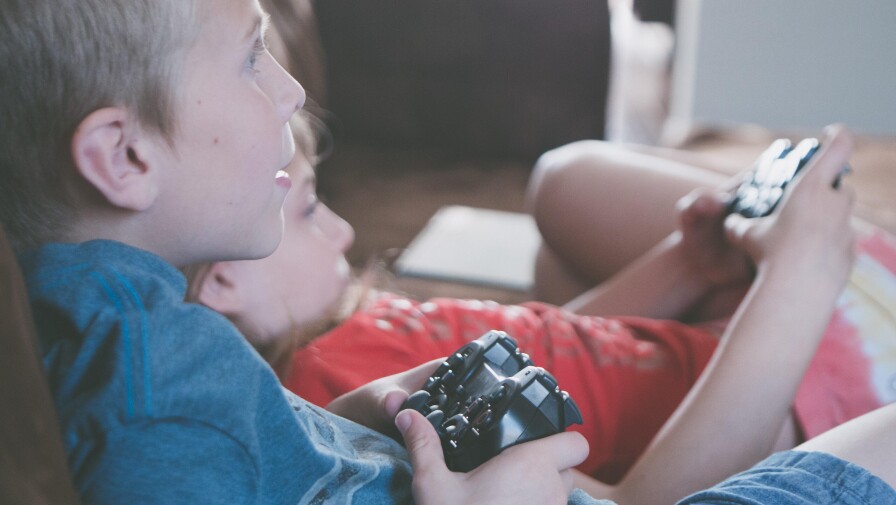 Diversão em casa: os 10 melhores jogos de PS4 para passar o tempo - DeUmZoom