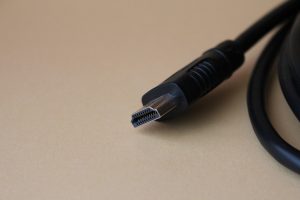Qual a diferença entre HDMI 2.1 e HDMI 2.0?