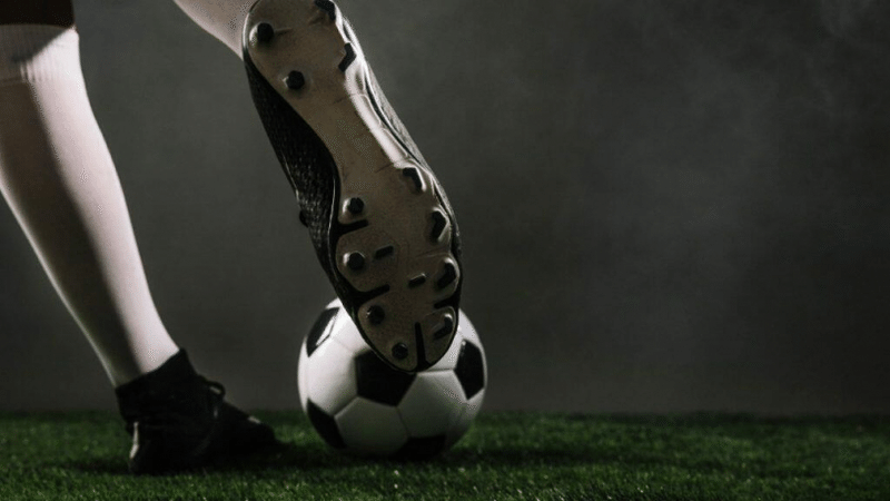 Quais os equipamentos necessários para jogar futebol americano? - Promobit