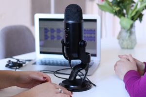 Saiba como escolher microfone para streaming ou podcast