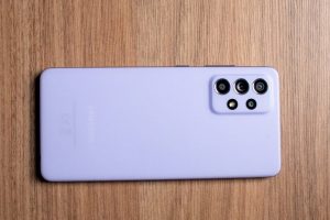 Capa do artigo Review Galaxy A52: intermediário completo com preço que começa a ficar interessante