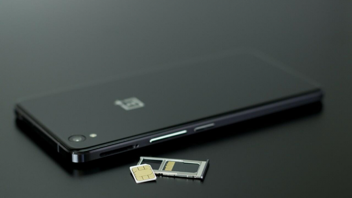 Vale a pena usar MicroSD para expandir a memória do celular?