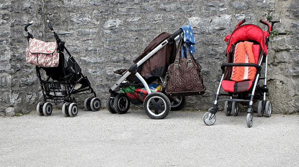 Vale a pena importar carrinho de bebê?